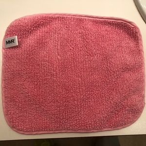 MMR Microfiber Facial-Makeup Remover Cloths (Pink & Purple) UNUSED-NEW. Comparab